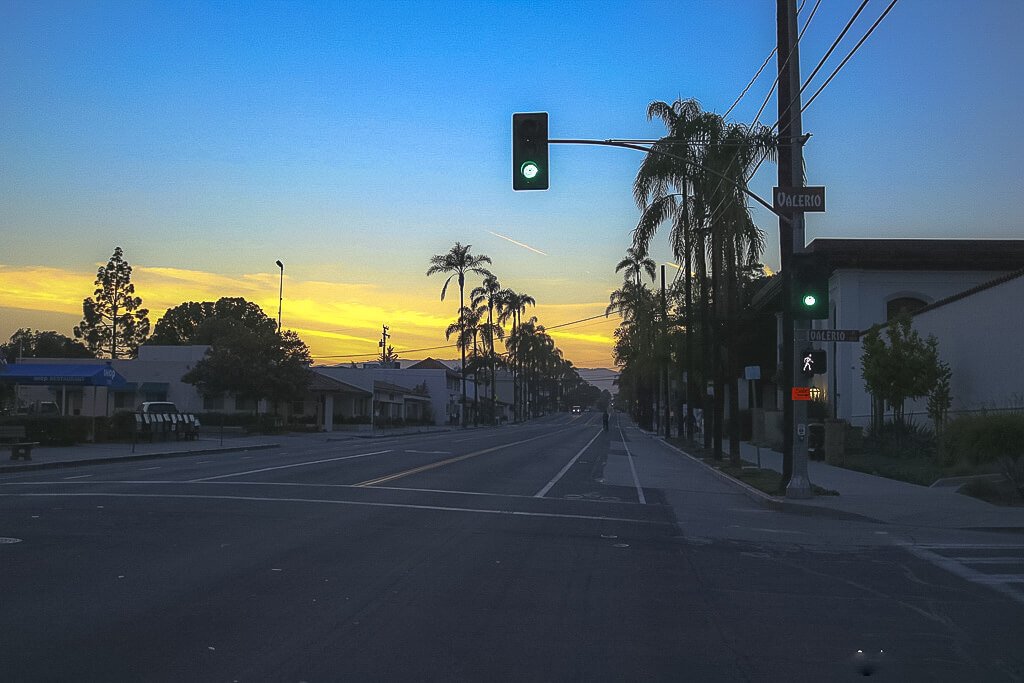 Santa Barbara - Sonnenuntergang über der State Street