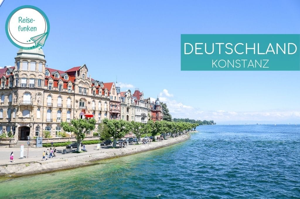 Konstanz - Bodensee mit Uferweg - dahinter eine bunte Häuserreihe